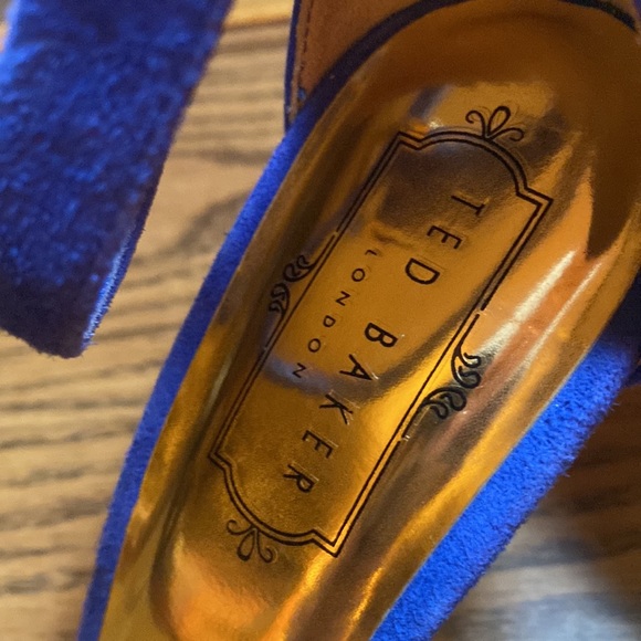 Womans blue suade type size 36 Ted baker heels reduced 1/8 - Picture 5 of 5